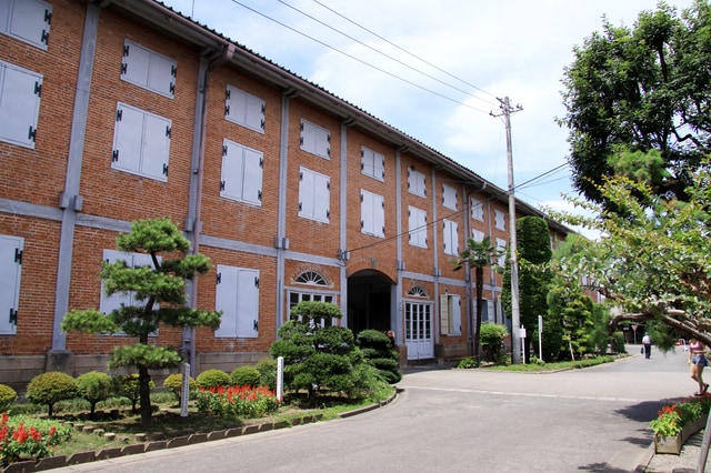 富岡市の「富岡製糸場」が有名な、群馬県の地価は?(出所:PIXTA)