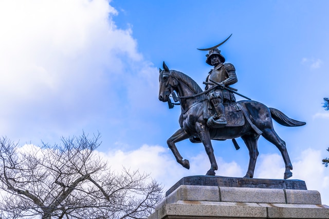 仙台市の「伊達政宗公騎馬像」が有名な、宮城県の地価は？（出所：PIXTA）