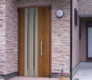 ドアリモ取替用玄関ドア（出典：YKK AP株式会社）