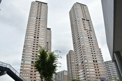 大日駅前の高層マンション群（出所：PIXTA）