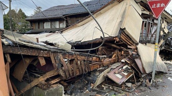 令和6年能登半島地震にて倒壊した住居