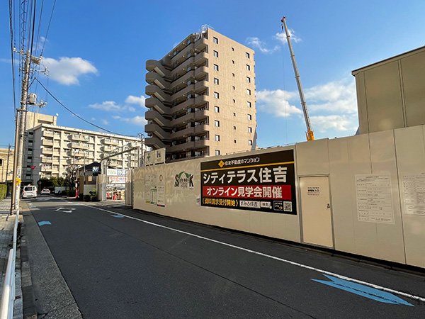 マンション建設現地（21年12月撮影）
