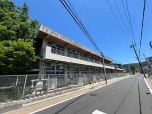 閉口した伏見工業高校の建物