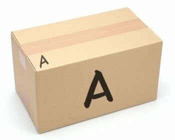 段ボールにアルファベットを書く