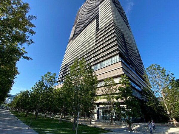 48階建ての超高層タワーマンション「ブランズタワー豊洲」