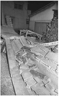 1978年、宮城県沖地震の写真