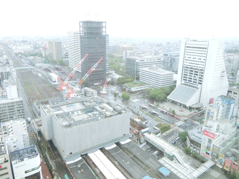 中野駅周辺の開発現場を住友不動産中野駅前ビルより撮影（2024年4月　筆者撮影）