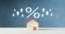 a返済中の住宅ローン・変動金利の引き上げに向けて銀行が水面下で打つ布石とは？ 現役銀行員が銀行のリアルを報告！
