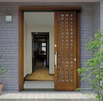 ドアリモ アウトセット玄関引戸（出典：YKK AP株式会社）