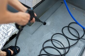 ベランダの防水加工にも配慮が必要（出典：PIXTA）