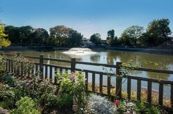 碑文谷公園など緑豊かな公園が多い目黒区（出典：PIXTA）