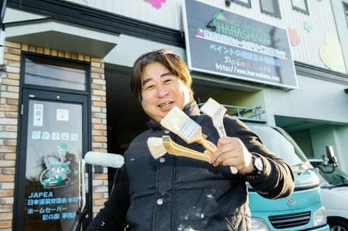 塗装は奥が深い、という原島さん。まずは机など失敗しても目立ちにくいものから試してみるとよいとのこと