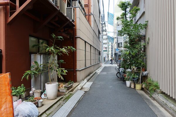 神田の路地
