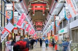 天神橋筋商店街（出所：PIXTA）
