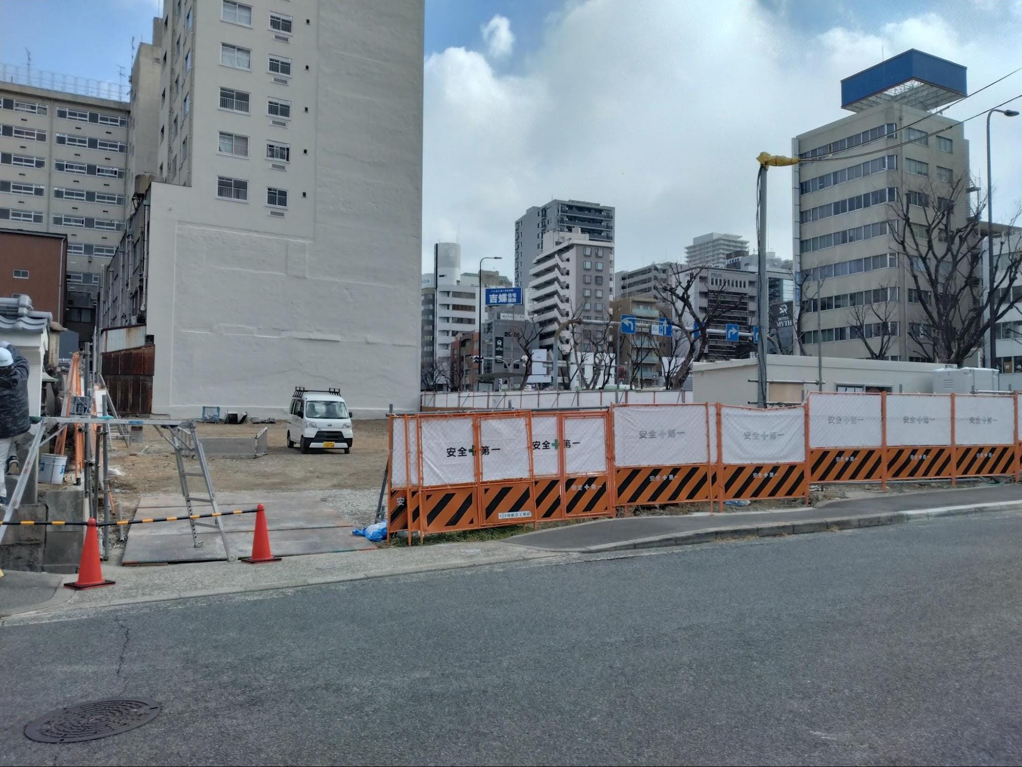 仮称）大阪市中央区中寺2丁目計画」現地西側より（2025年2月筆者撮影）