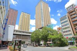 日暮里駅　山手線（出典：PIXTA）