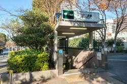 芝公園駅入口