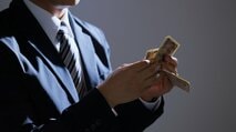 a悪徳不動産会社から勧誘されることも?! 「住宅ローン不正」「なんちゃって不動産投資」のリスクや対策を解説！ 