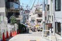 a《街歩きの専門家が現地調査》神楽坂駅近く、人口約500人の新宿区築地町が地価上昇率1位になった理由とは？【10年後の地価上昇率ランキング】