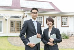 不動産の売買をするには、様々な資料を取り寄せる必要がある。