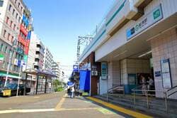 千代田線の起点でもある綾瀬駅