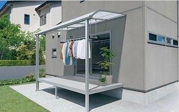 アール型バルコニー屋根（出典：三協アルミ）